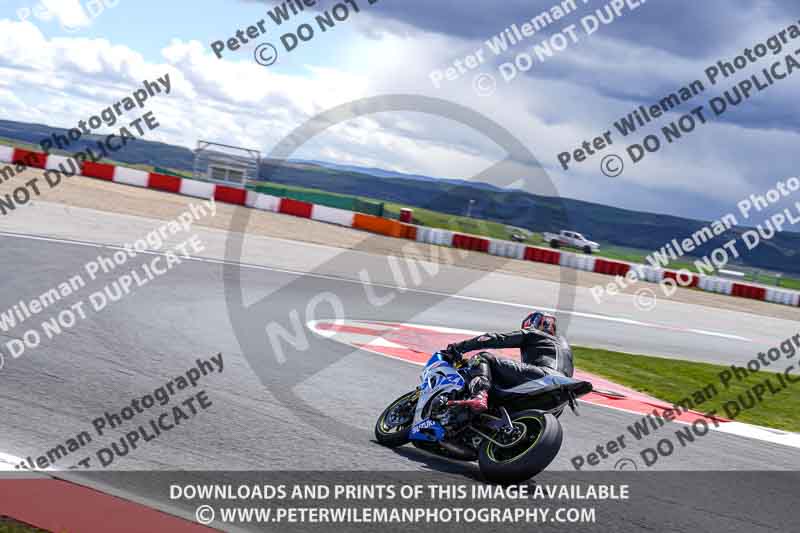 cadwell no limits trackday;cadwell park;cadwell park photographs;cadwell trackday photographs;enduro digital images;event digital images;eventdigitalimages;navarra;no limits trackdays;peter wileman photography;racing digital images;trackday digital images;trackday photos